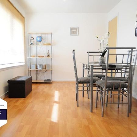 New Glasgow Family Home - Private Parking Dış mekan fotoğraf